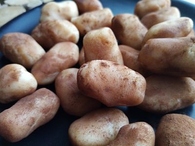 Trompe-l'oeil : Pommes de Terre en pâte d'amande